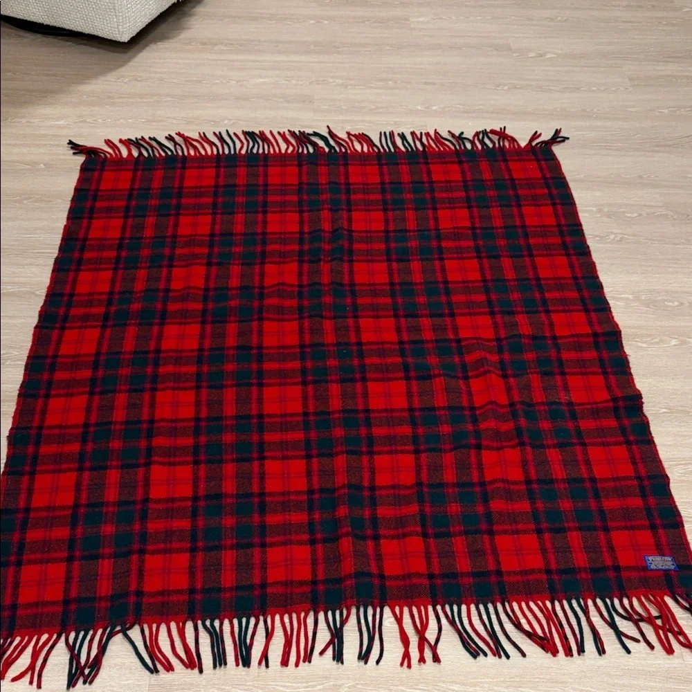Pendleton Red and green  plaid Tartan Throw - Picture 2 of 6